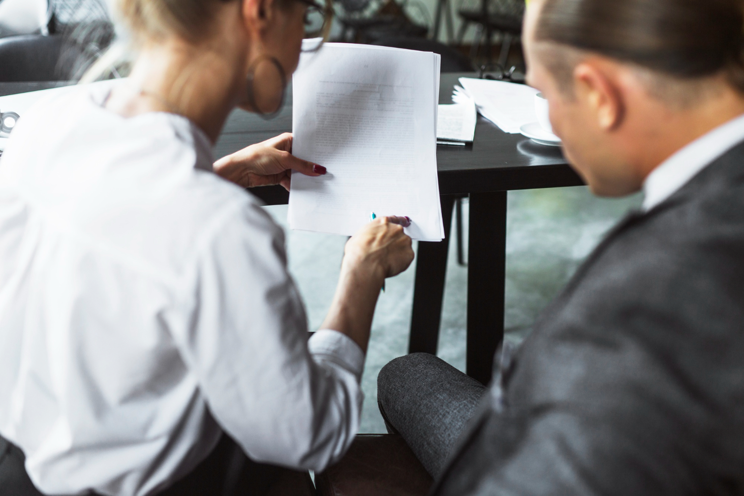 Convertir contratos temporales en indefinidos tras el verano: Una oportunidad para las empresas
