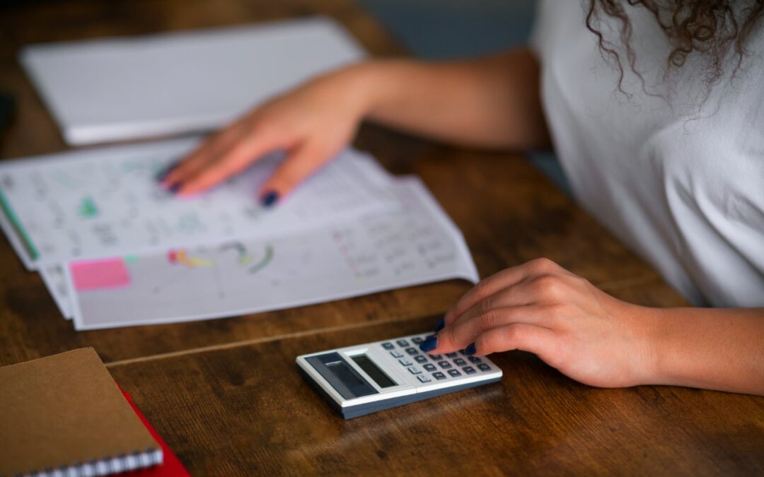 Donación de participaciones sociales por una sociedad a favor de descendientes: ¿Es aplicable la reducción del 95% en el Impuesto sobre Sucesiones y Donaciones?