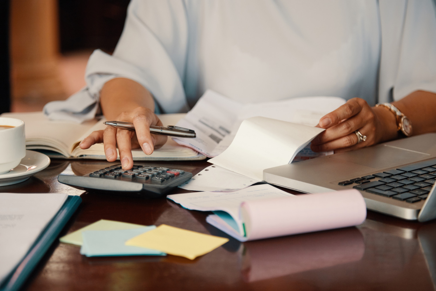 ¿Cuándo debe presentarse el Modelo 232 para declarar operaciones vinculadas?